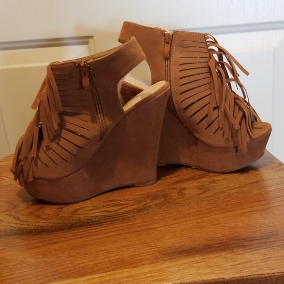 Wedges - Picture 2 of 2